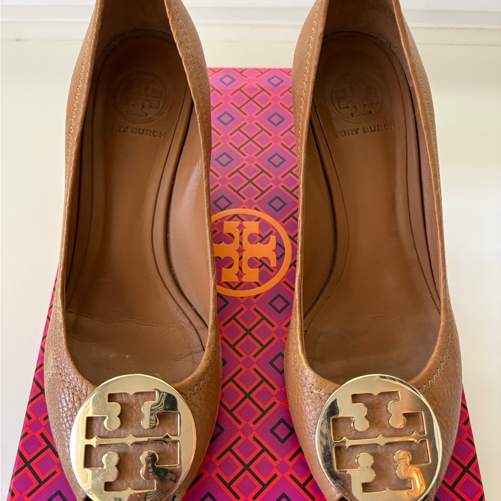 Tory Burch Brown Leather peep toe wedge Heels with Gold Logo